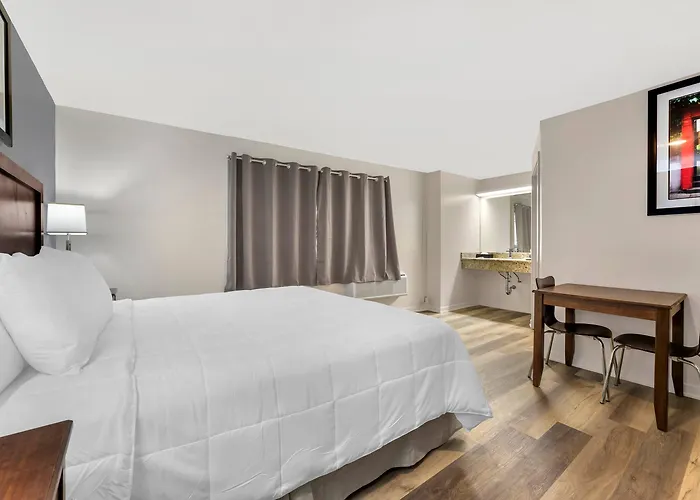 Inn Rodeway - La Grange 3*