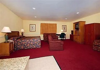 Rodeway - La Grange Inn 3*